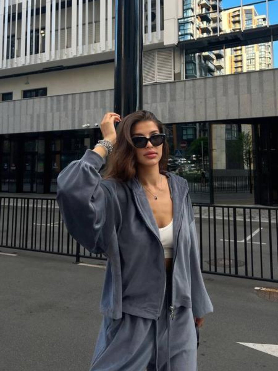 Hooded Jacket and Pants WOMEN Set - CHIC TB