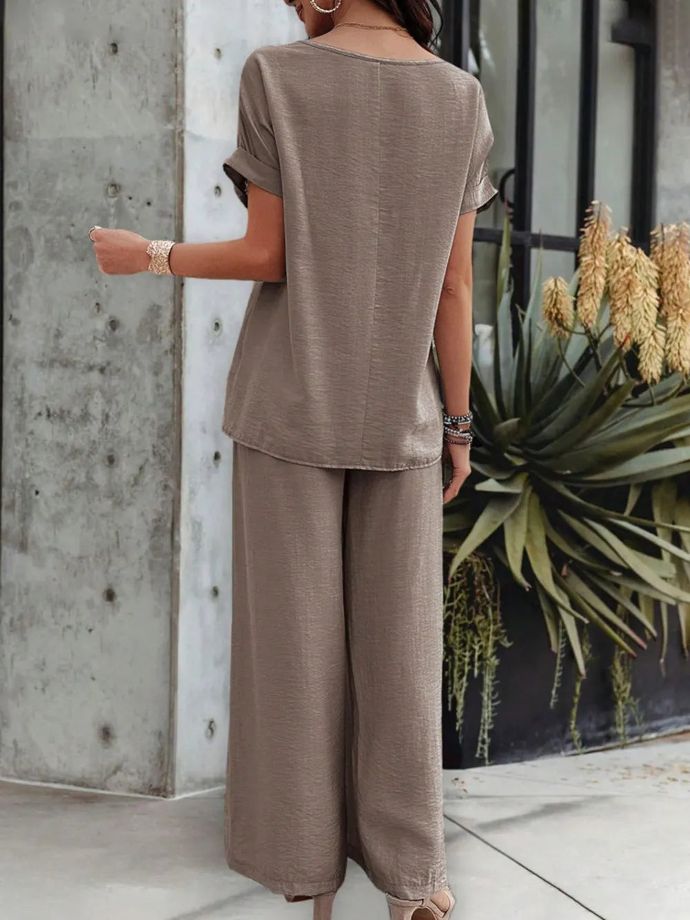 Short Sleeve Top and Pants Set - CHIC TB