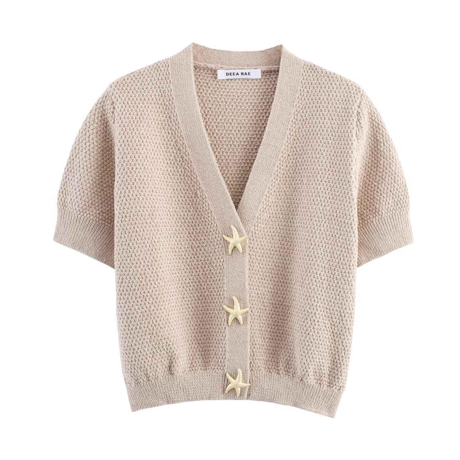 Star button structure knitted short sleeved top