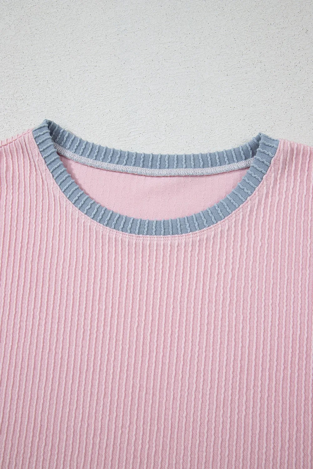 Contrast Round Neck Top and Pants Set.