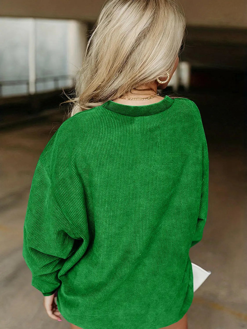 Full Size HOWDY Graphic Round Neck Sweatshirt.