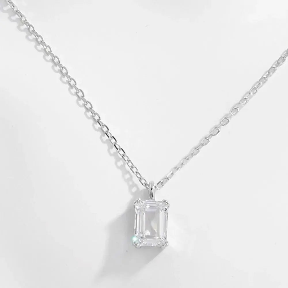 925 Sterling Silver Zircon Pendant Necklace.