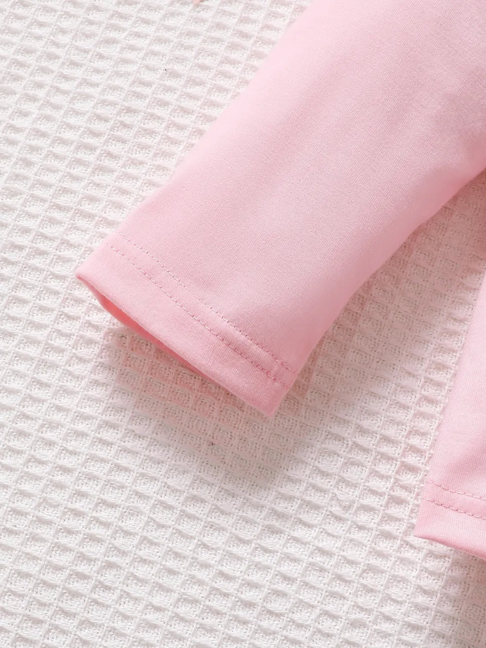 Children's Cartoon Graphic Top and Pants Set.