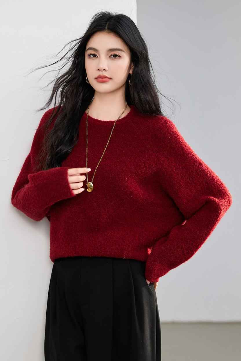 Knitwear in Red for Christmas and New Year High Quality