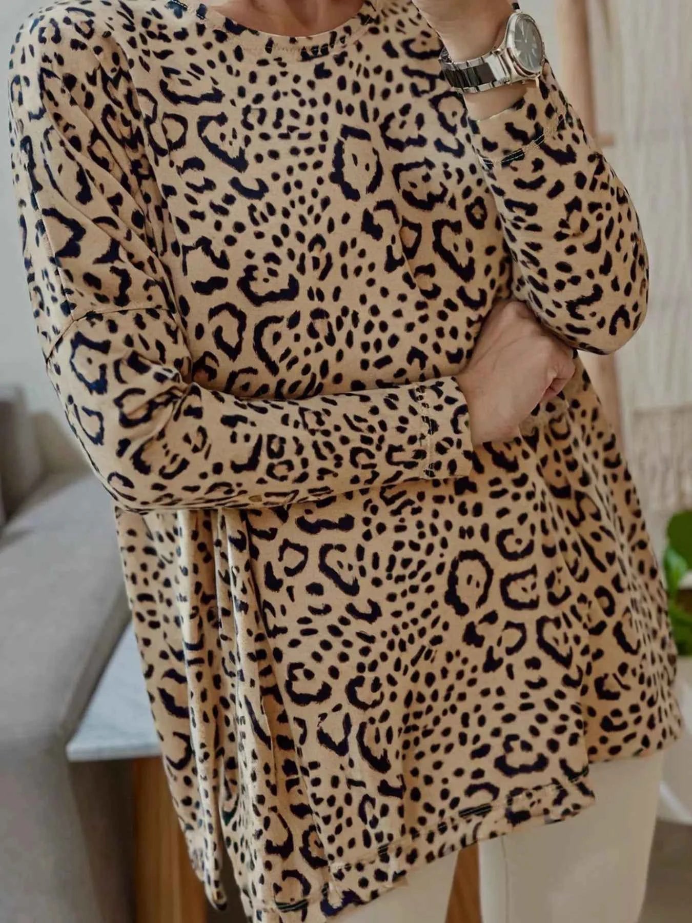 Leopard Round Neck Long Sleeve T-Shirt