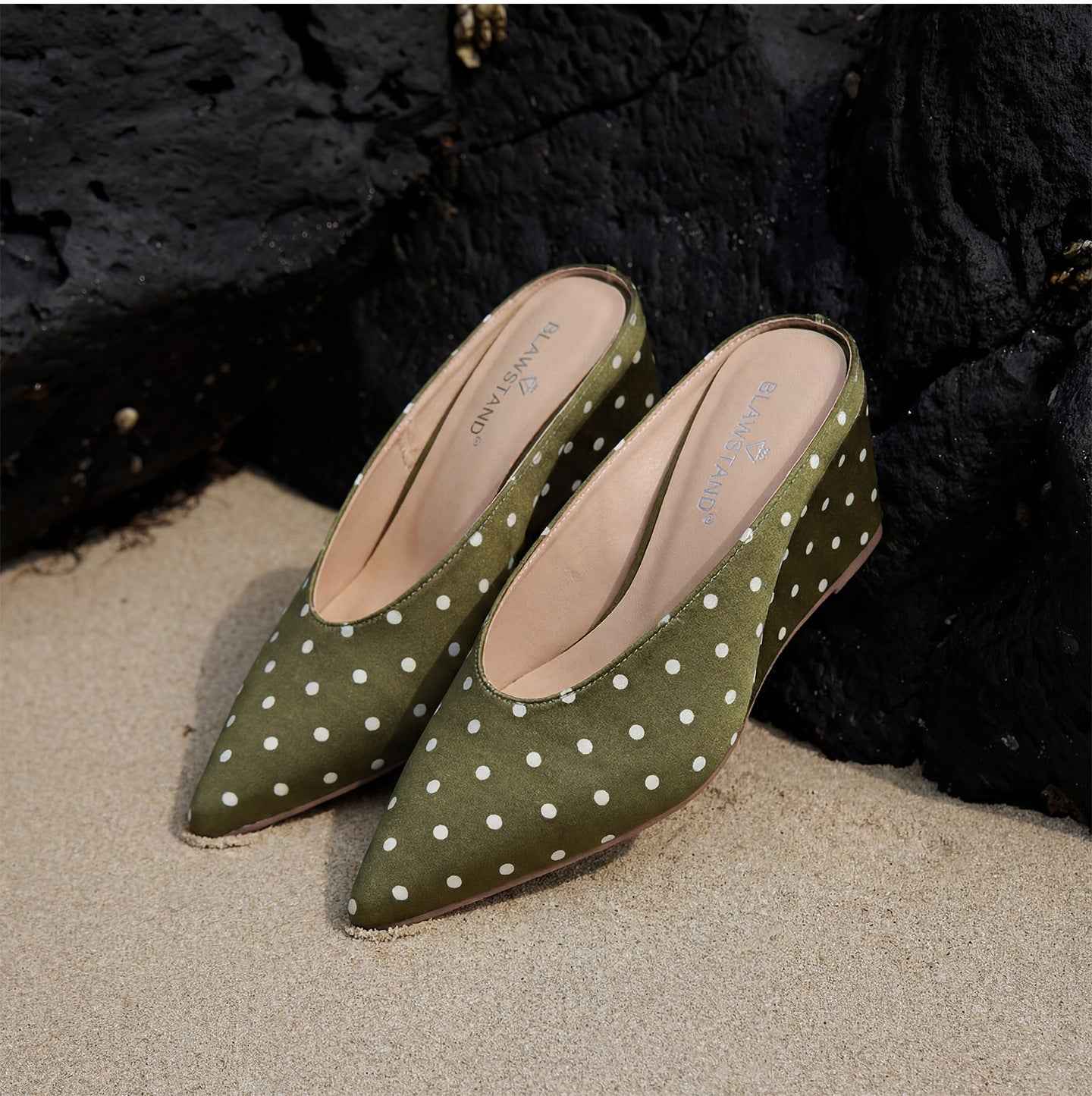 Elegant And Classic Polka-dot Wedge-pointed-toe Pumps