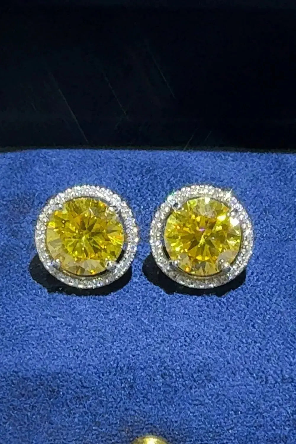 4 Carat Moissanite 925 Sterling Silver Earrings.