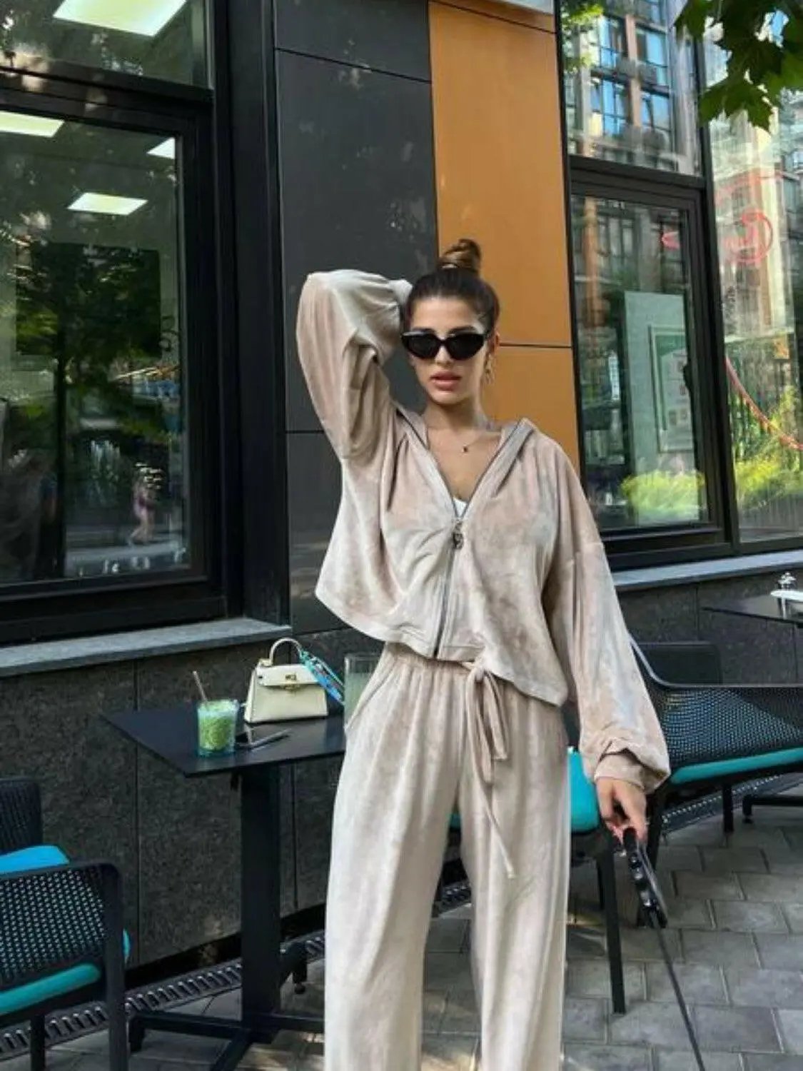 Hooded Jacket and Pants WOMEN Set.