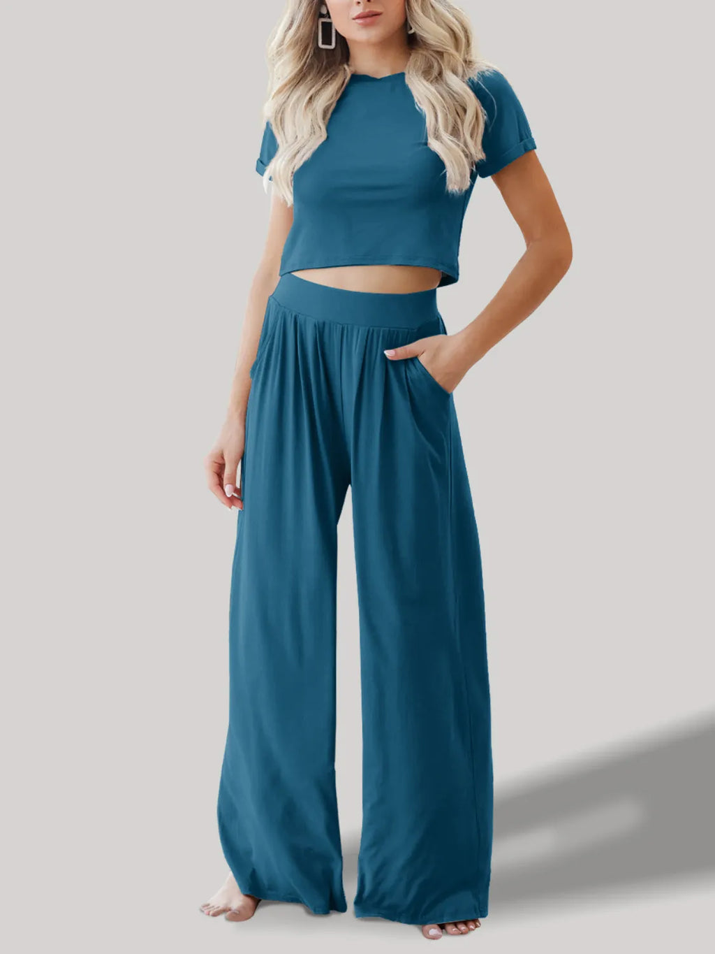 Round Neck Short Sleeve Top and Pants Set.