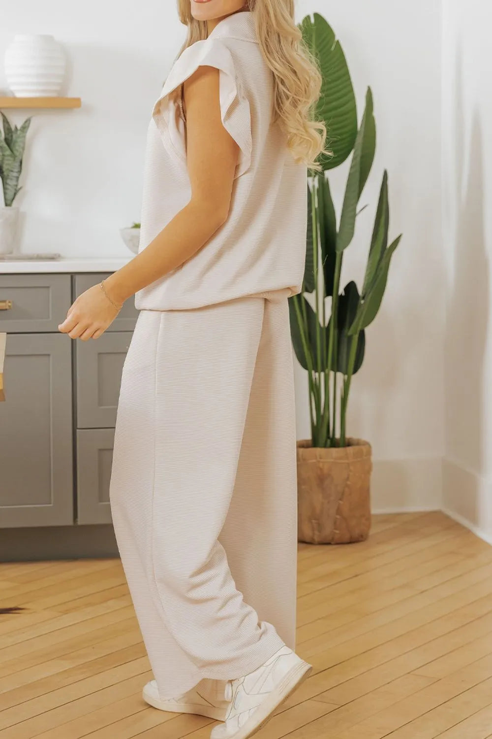 Ruffled Sleeve Zipped Top and Wide Leg Pants Set.