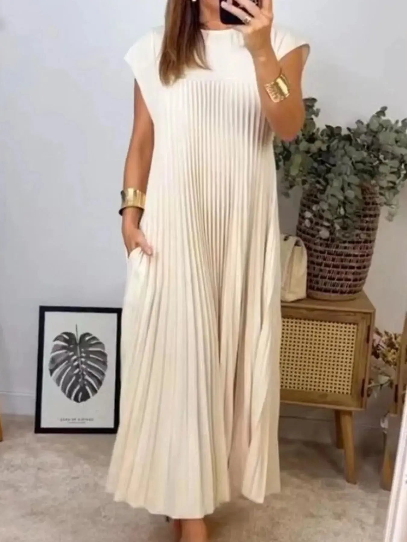 Full Size Pleated Round Neck Maxi Dress Plus Size.