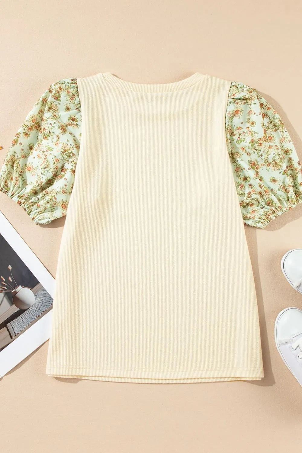Floral Puff Sleeve Ribbed Blouse.