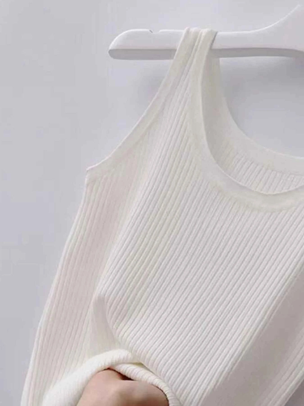 Plus Size Ribbed Knit Scoop Neck Tank Top.