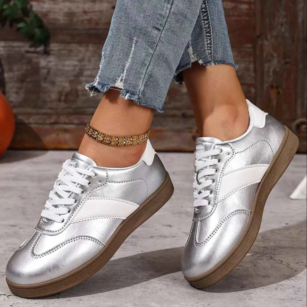 Round Toe Lace Up Sneakers