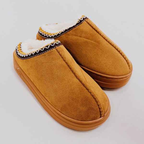Cozy Cloud Slippers – Soft Lined Winter Comfort