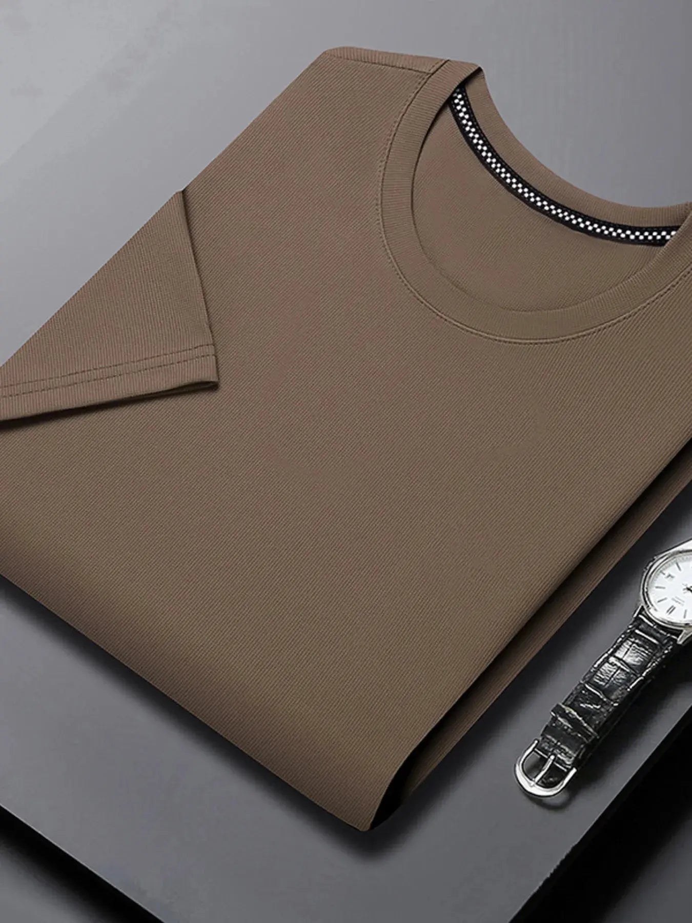 Men's Plus Size Breathable Short Sleeve T-Shirt.