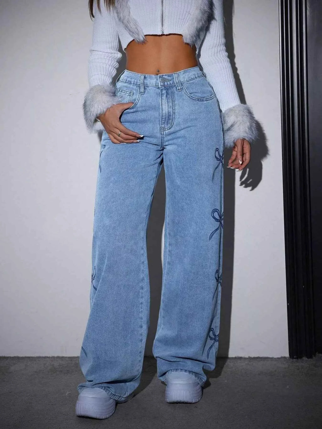Bow-Embellished Wide Leg Jeans
