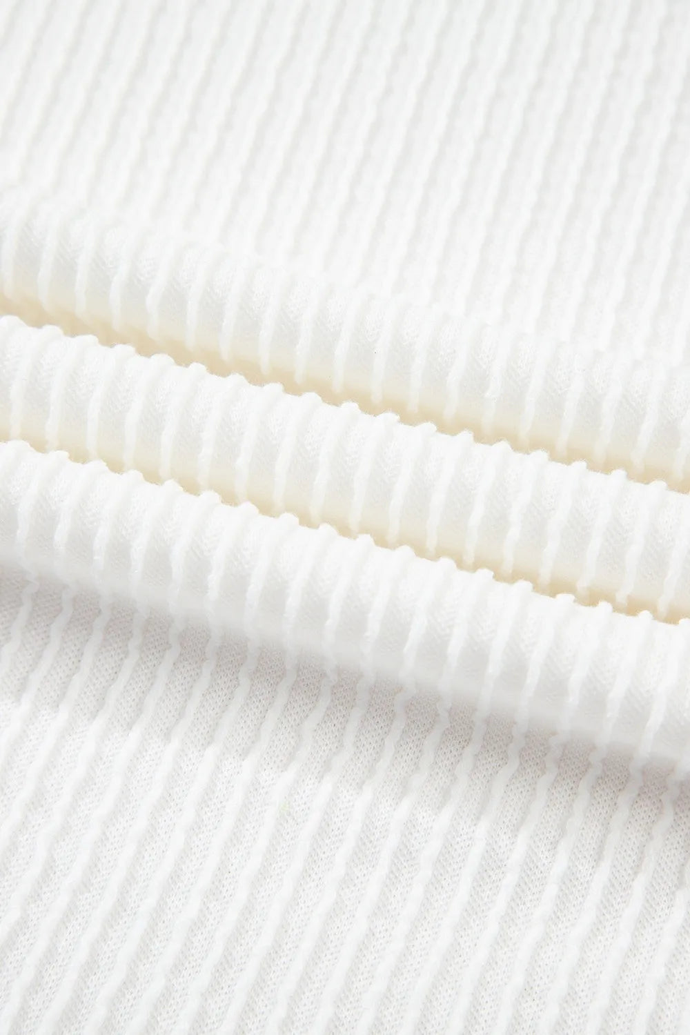 Contrast Trim Ribbed Knit Sleeveless Top.