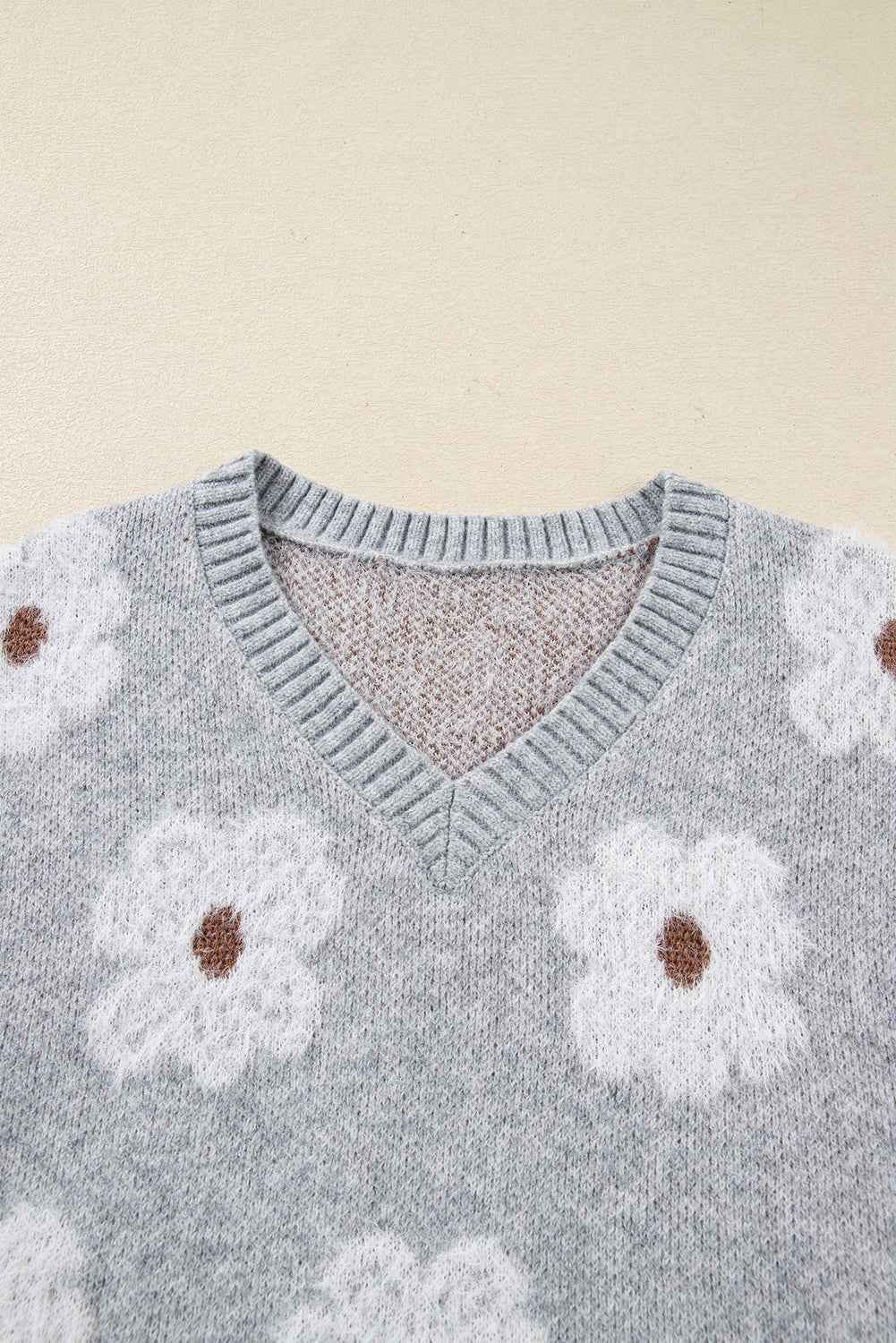 Gray Cute Flower Print V Neck Drop Shoulder Baggy Sweater