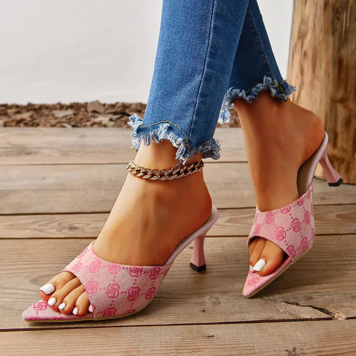 Open Toe Mid Heel Sandals.