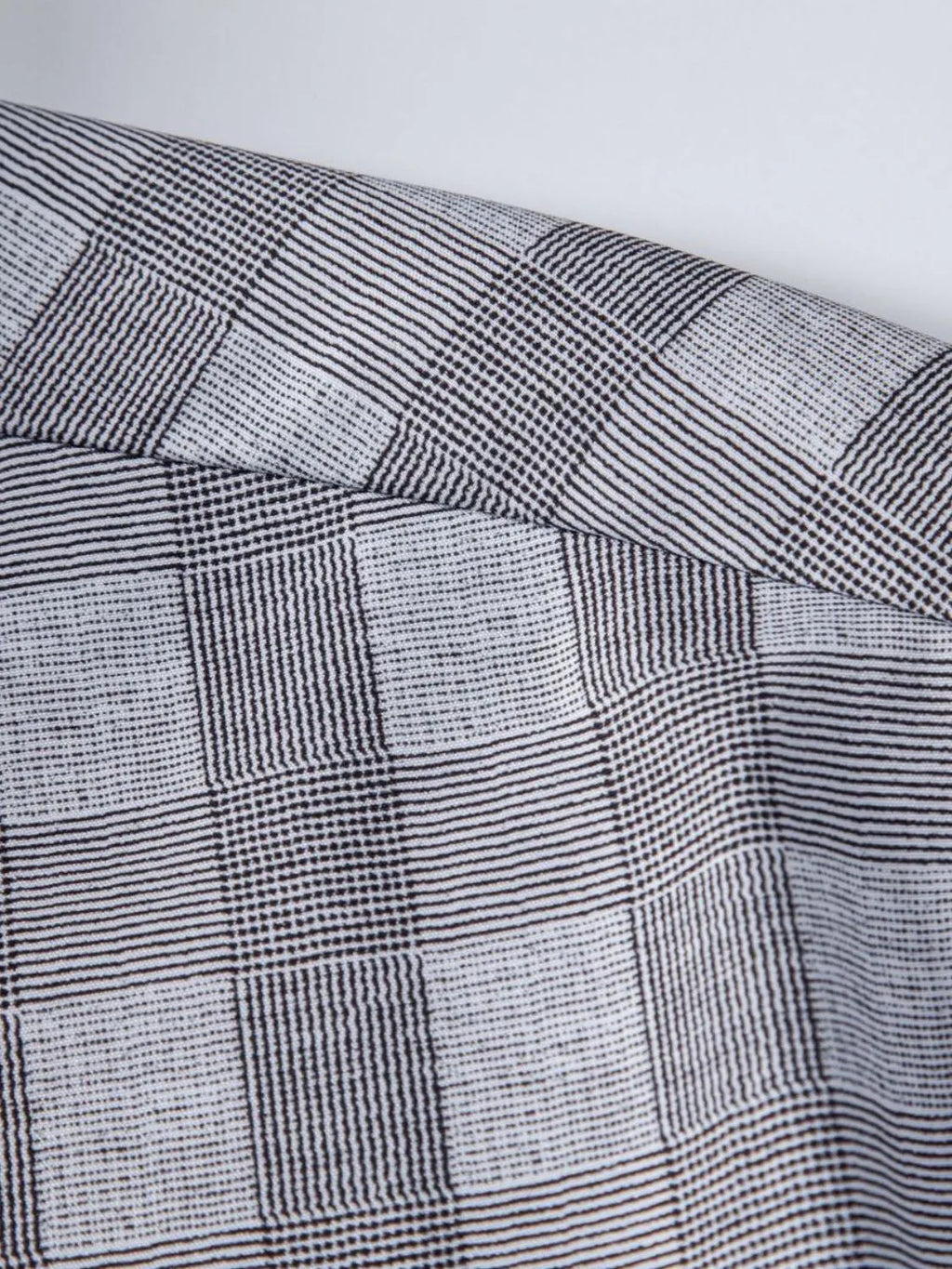 Men's Plus Size Casual Plaid Short Sleeve Button-Down Shirt.