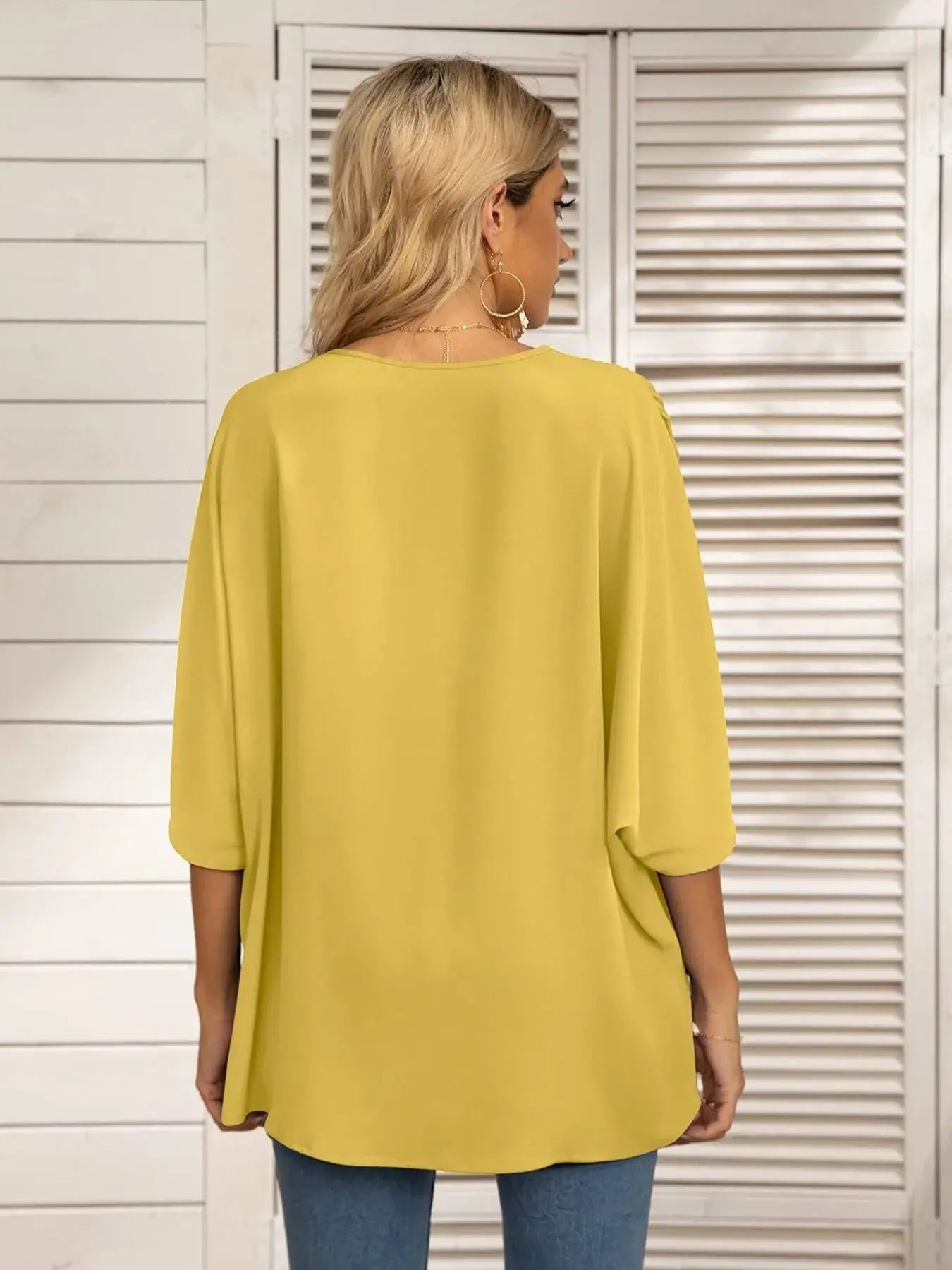 Oversized Contrast V-Neck Half Sleeve Blouse.