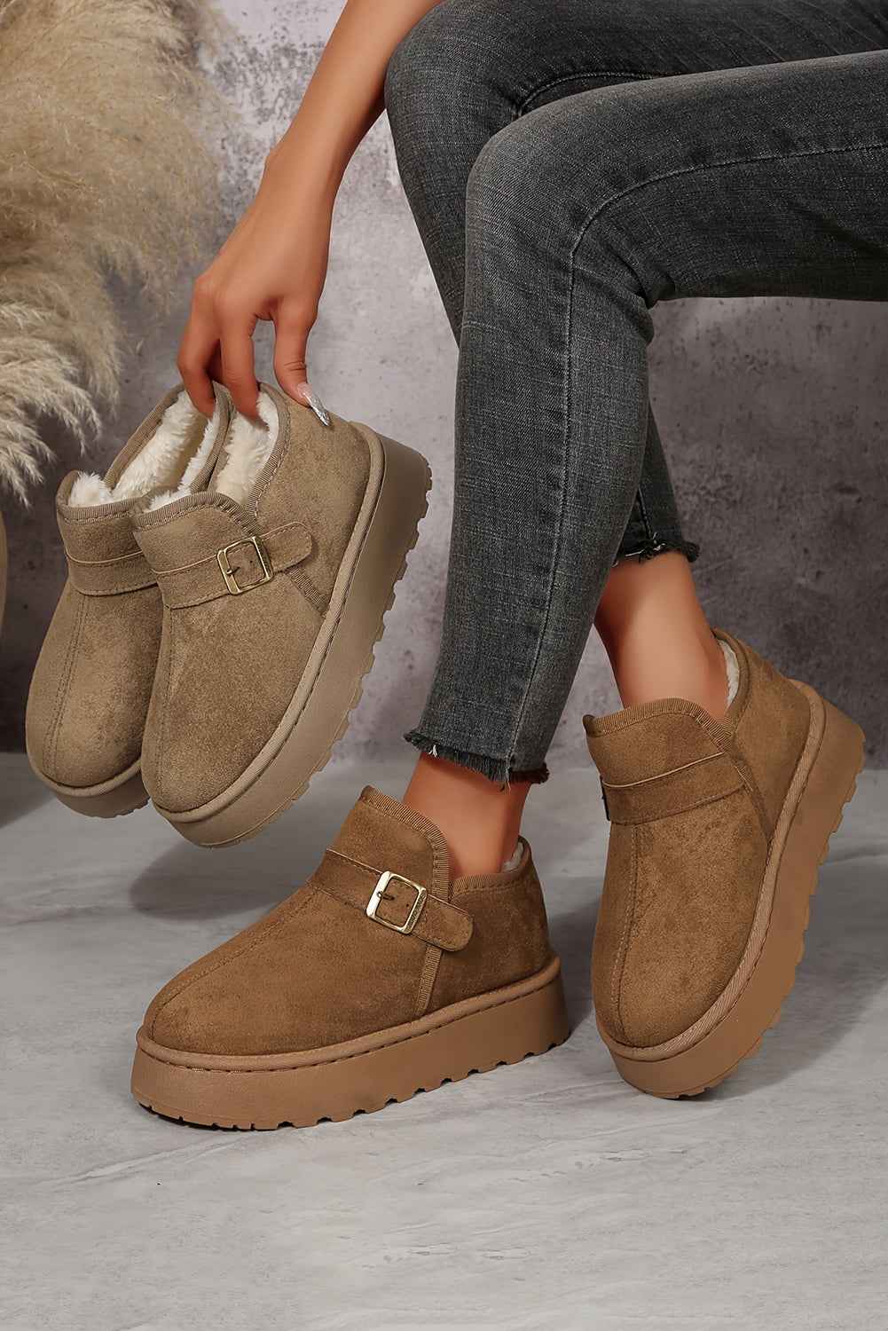 Coffee Buckle Detail Round Toe Platform Cozy Winter Boots