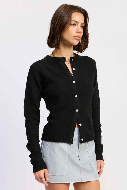 FITTED BUTTON UP CARDIGAN