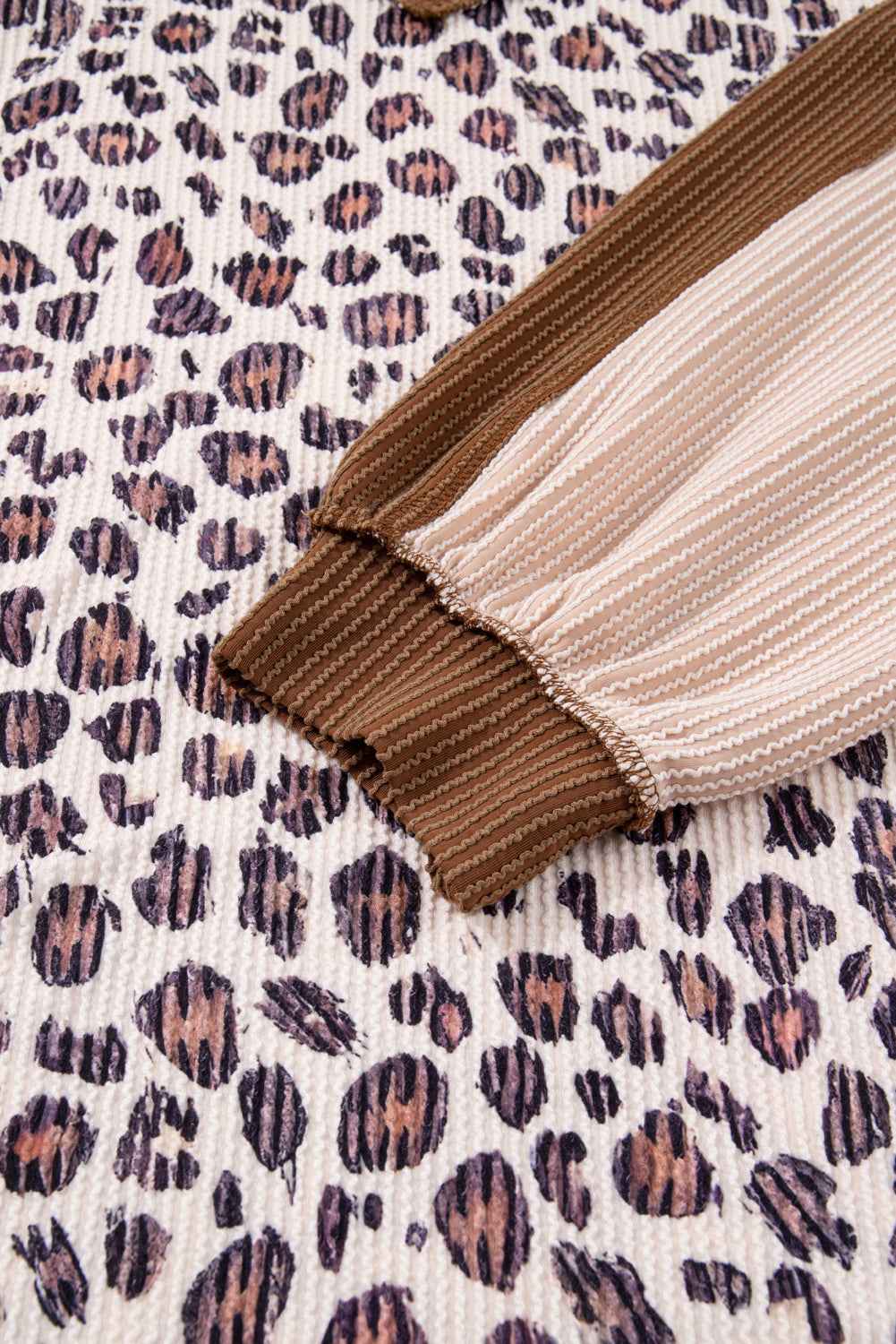 Parchment Leopard Colorblock Patchwork Twist Ribbed Plus Size V Neck Baggy Pullover