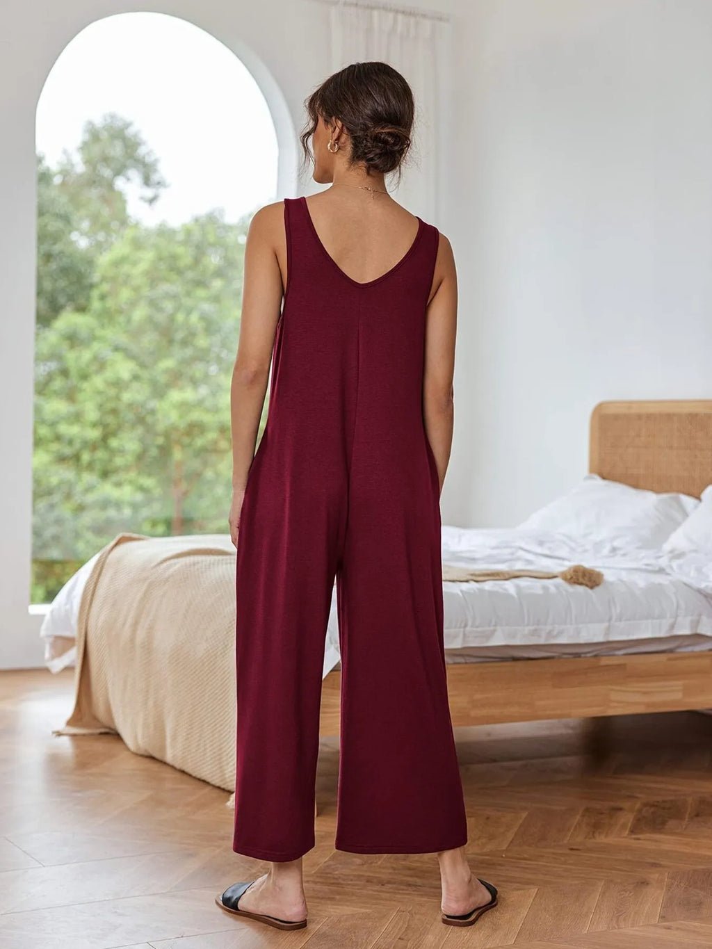 Sleeveless Wide Leg Casual Jumpsuit.