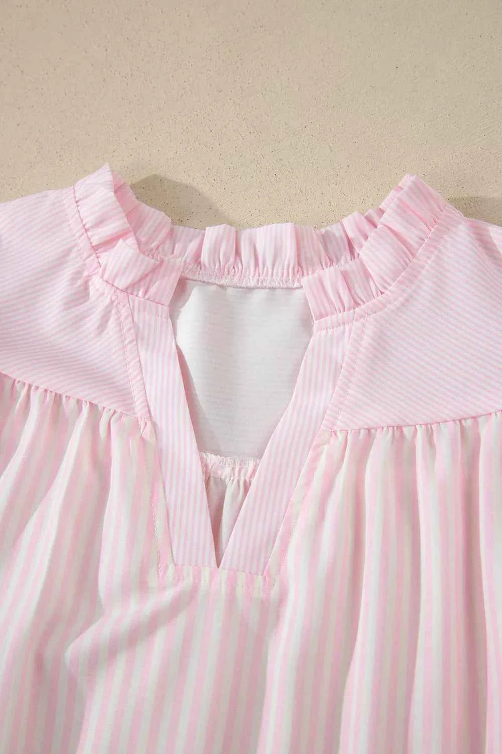 Stripe Contrast Trim V Neck Flutter Sleeve Blouse