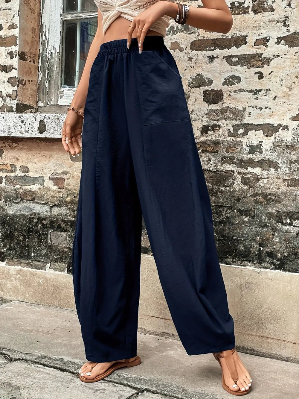 Elastic Waist Pants with Pockets.