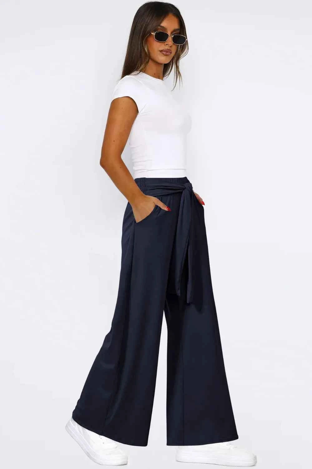 Tied Wide Leg Pants with Pockets.