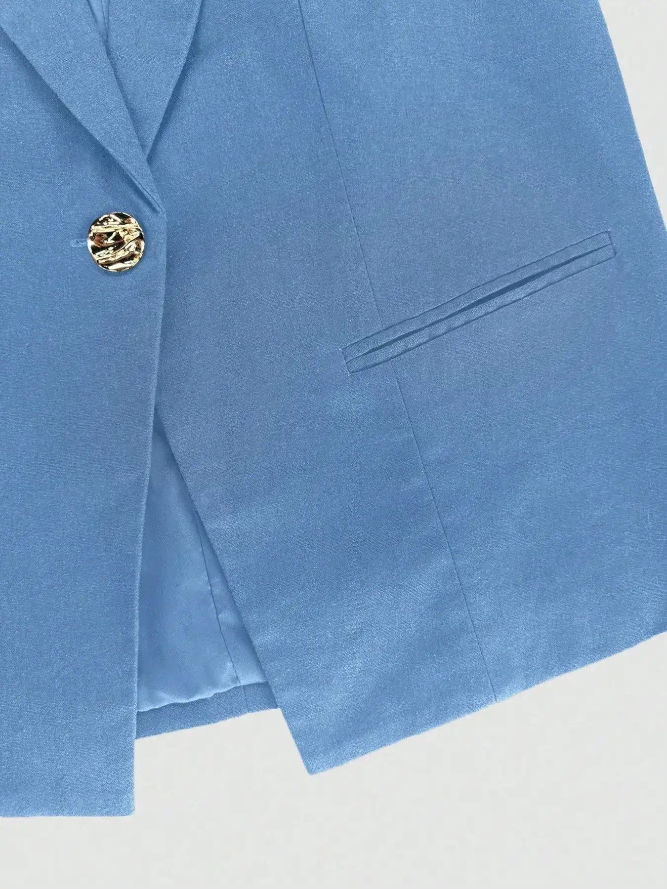 One Button Sleeveless Top and Pants Set.