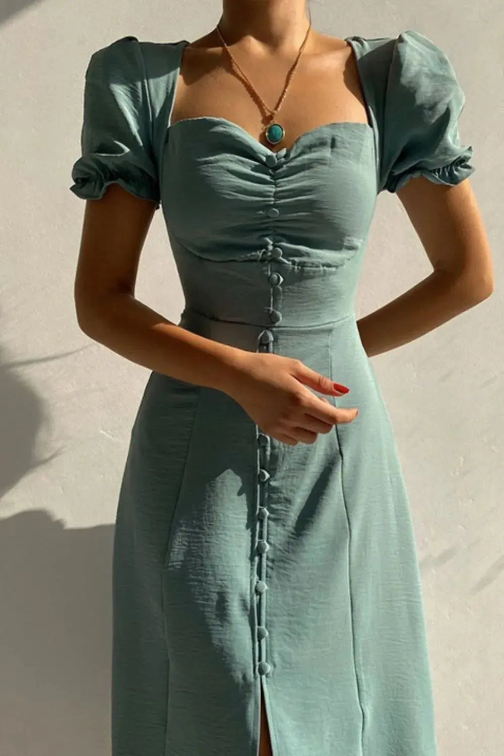 Sweetheart Neck Short Sleeve Dress.