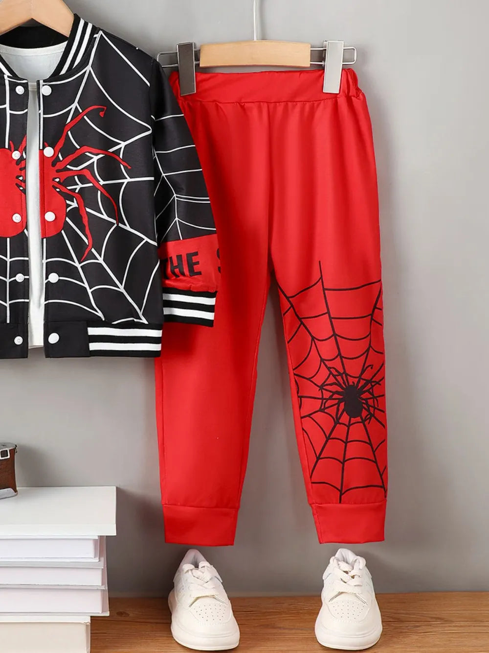 Spider Baseball Collar Top and Pants Set.