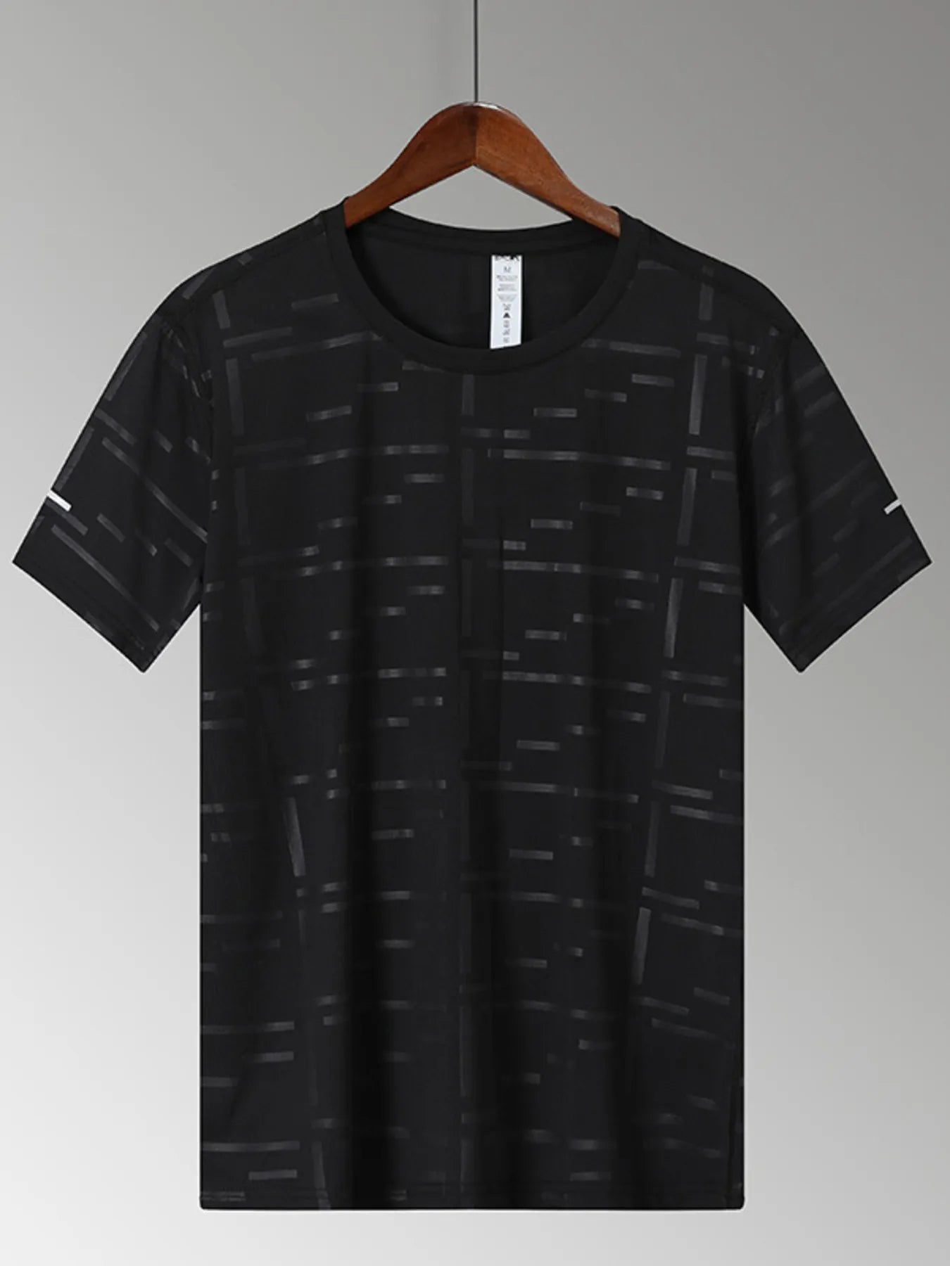 Round Neck Short Sleeve T-Shirt for men.
