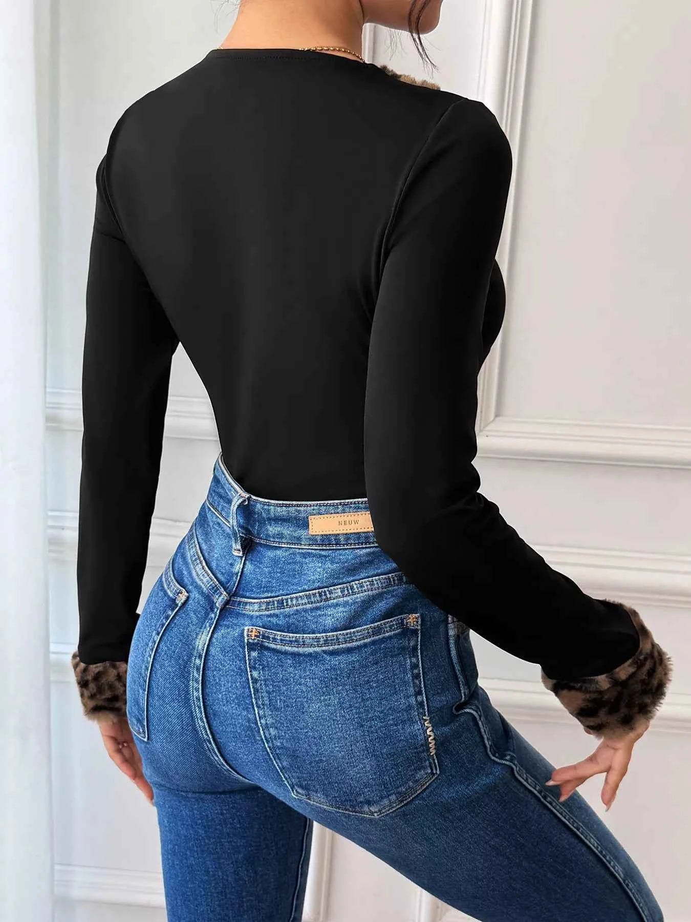 Leopard Trim V-Neck Long Sleeve Bodysuit