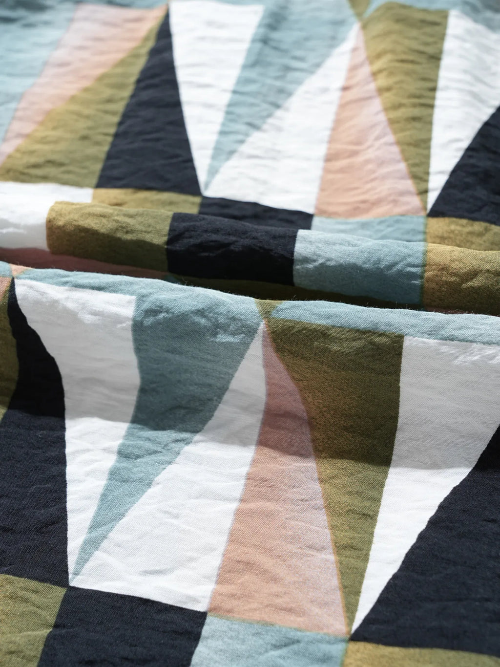 Geometric Print Buttoned Balloon Sleeve Loose Fit Shirt.