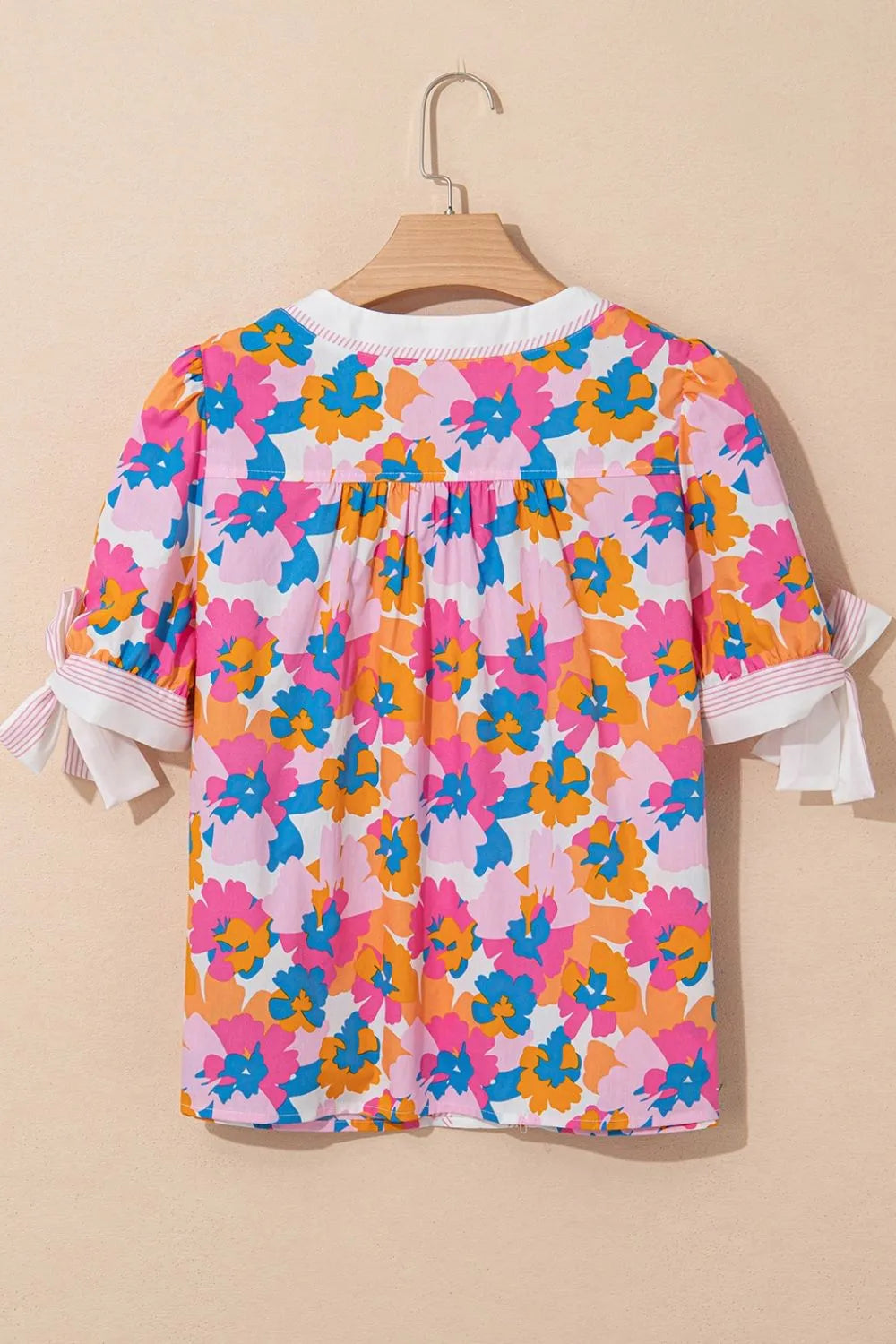 Floral Striped Edge V Neck Knotted Short Sleeve Blouse.