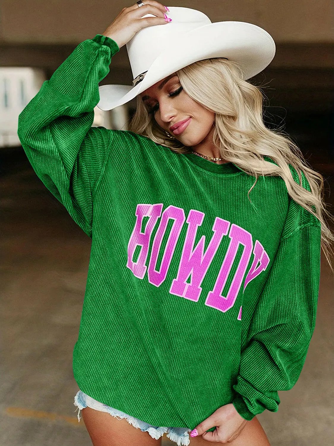 Full Size HOWDY Graphic Round Neck Sweatshirt.