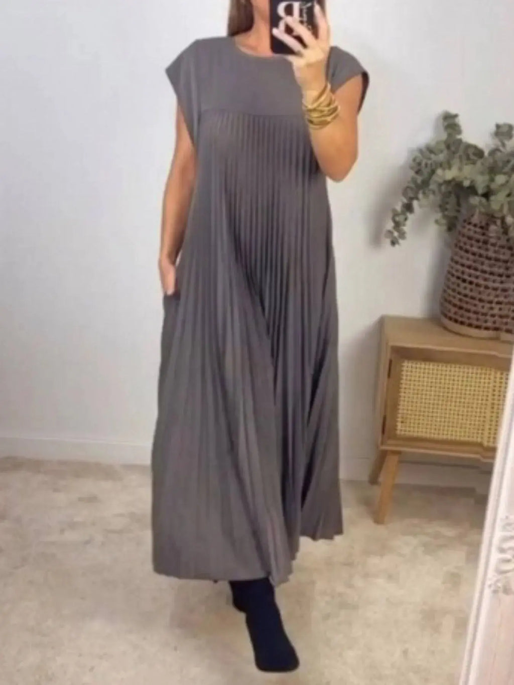 Full Size Pleated Round Neck Maxi Dress Plus Size.