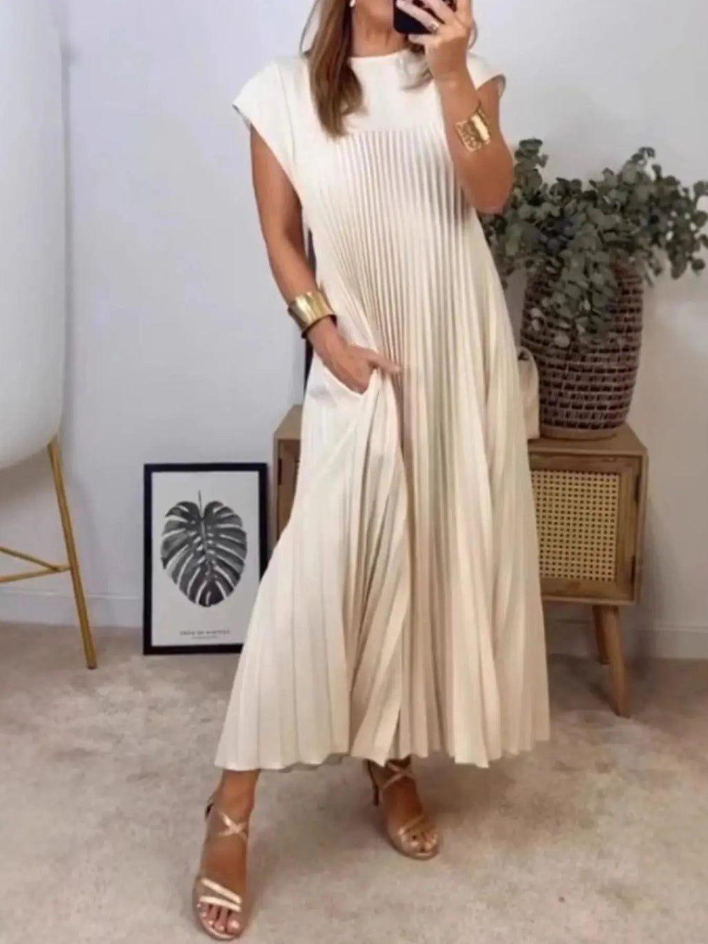 Full Size Pleated Round Neck Maxi Dress Plus Size.