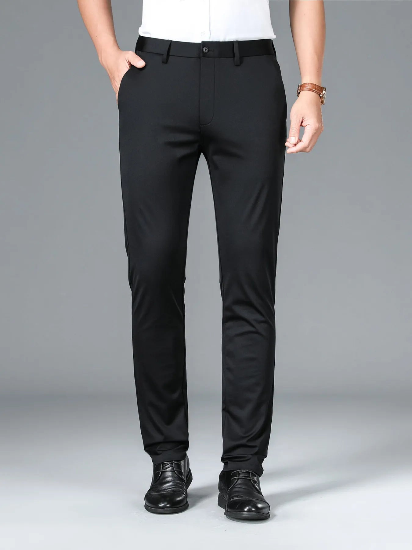 Men's Loose Fit Pants.