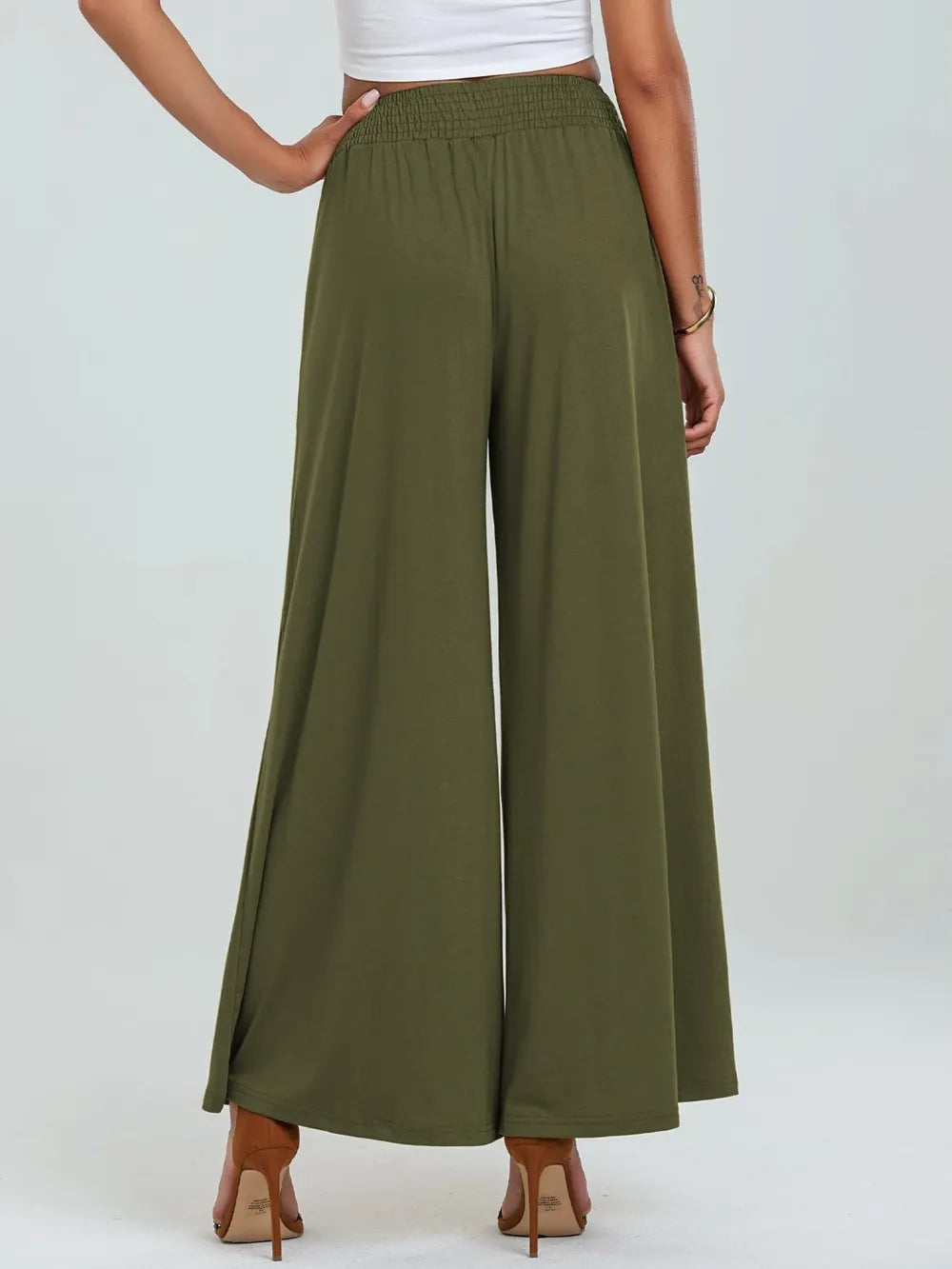 Pocketed Elastic Waist Wide Leg Pants.