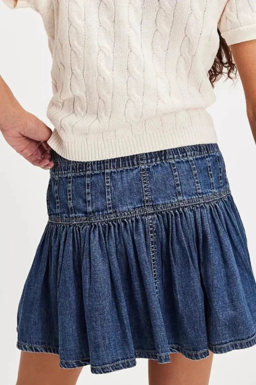 Buttoned Ruffled Mini Denim Skirt.