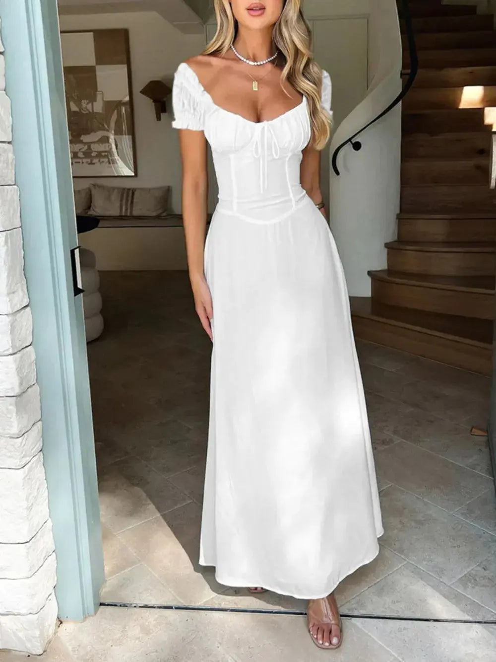 Devine Sweetheart Neck Short Sleeve Maxi Dress.