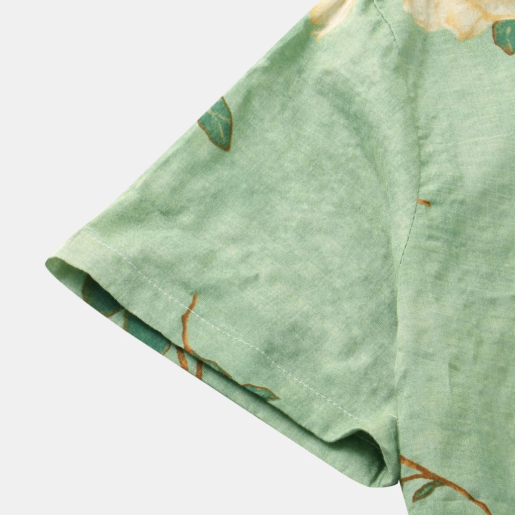 Men's Plus Size Floral Print Short Sleeve Button Down Shirt.