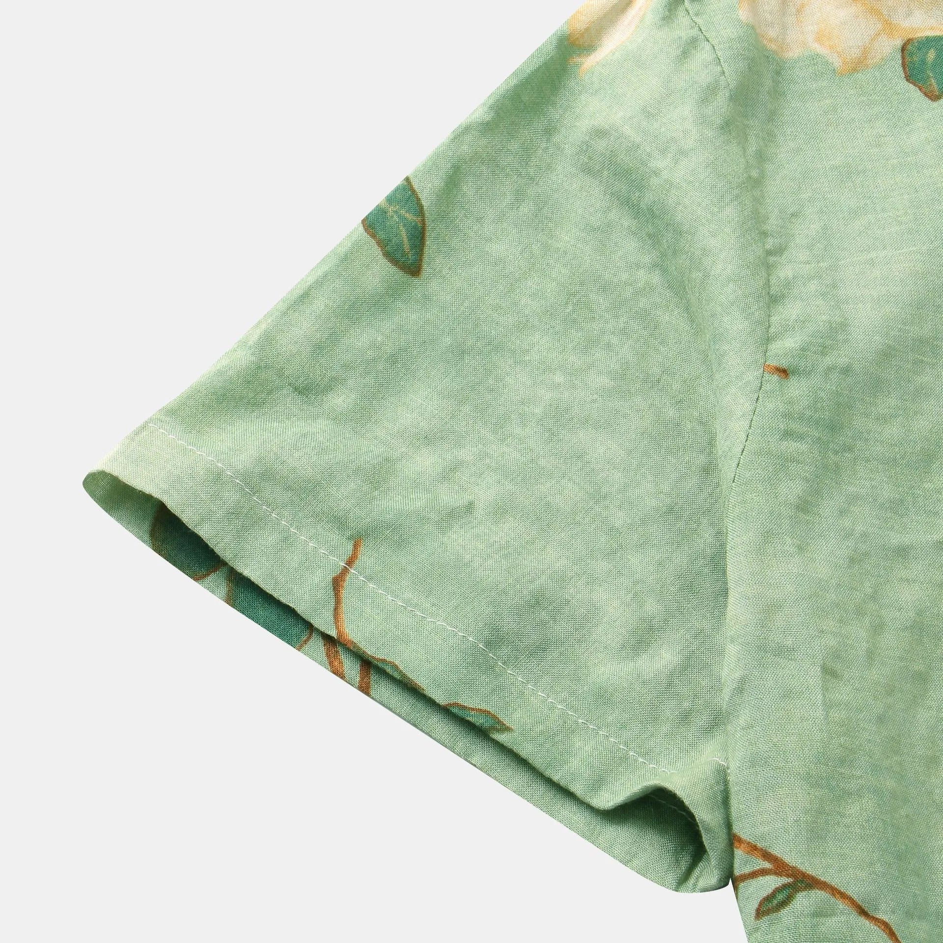 Men's Plus Size Floral Print Short Sleeve Button Down Shirt.