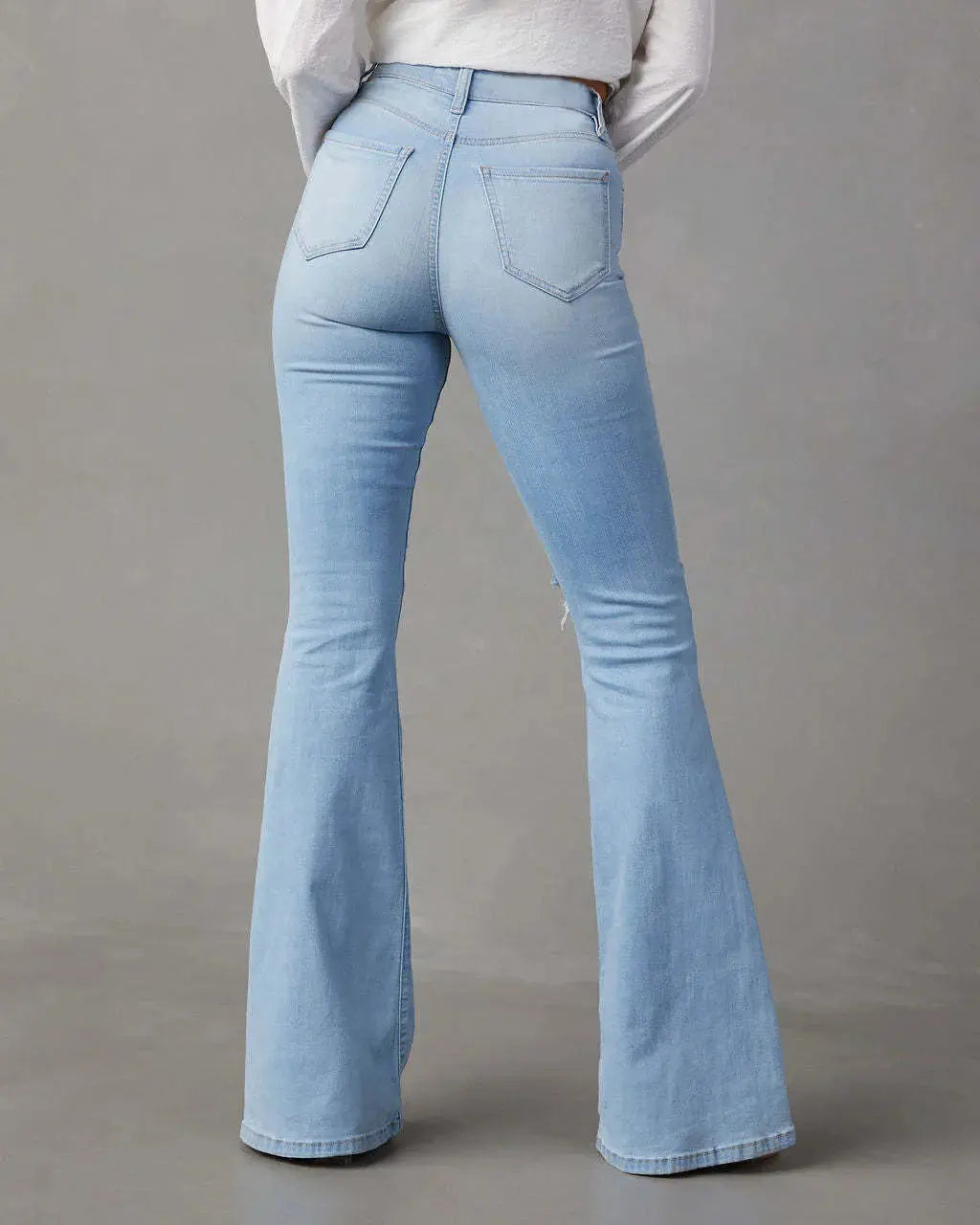 WOMEN Jeans with Pockets.